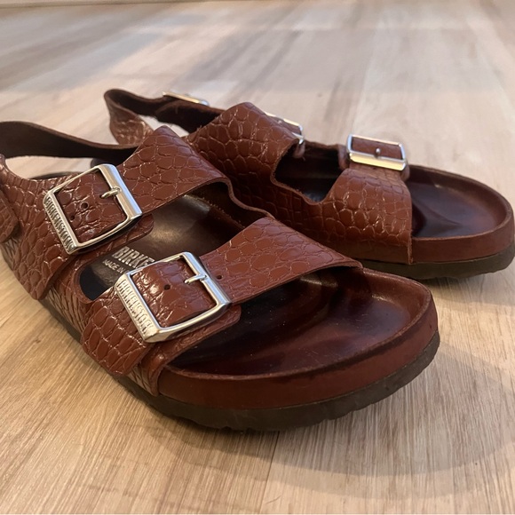 Birkenstock Textured Brown Sandals with Silver Buckles - Picture 4 of 4